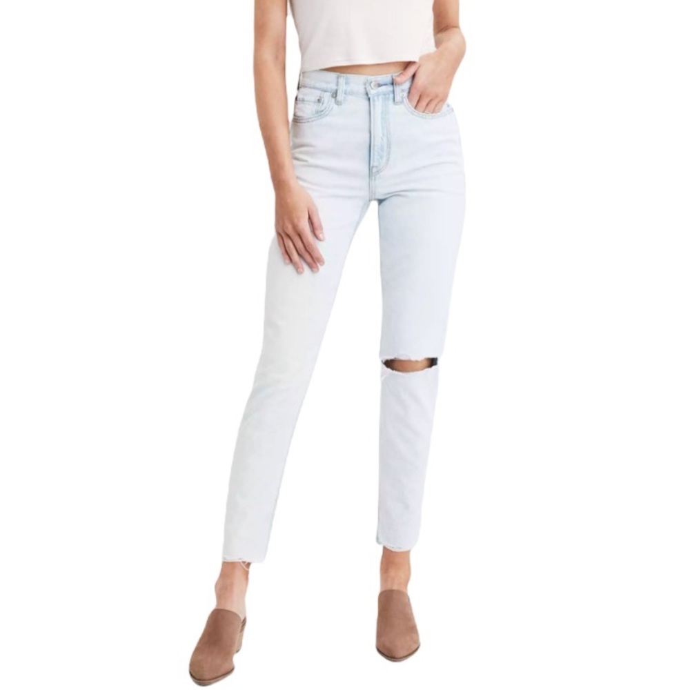 American Eagle Distressed Rigid Mom Jeans - High Rise - Ripped - women's size 6
